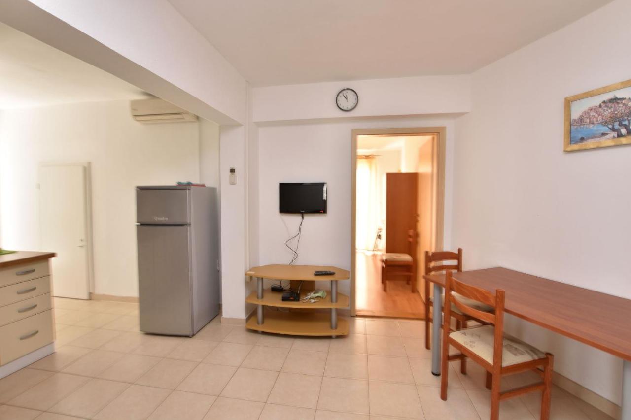 Apartments Jere Primosten Bagian luar foto