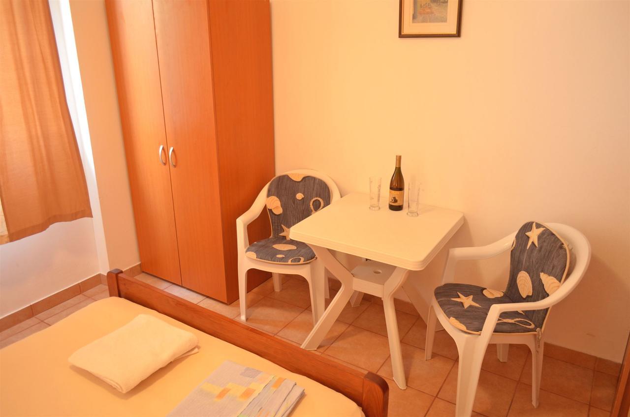 Apartments Jere Primosten Bagian luar foto