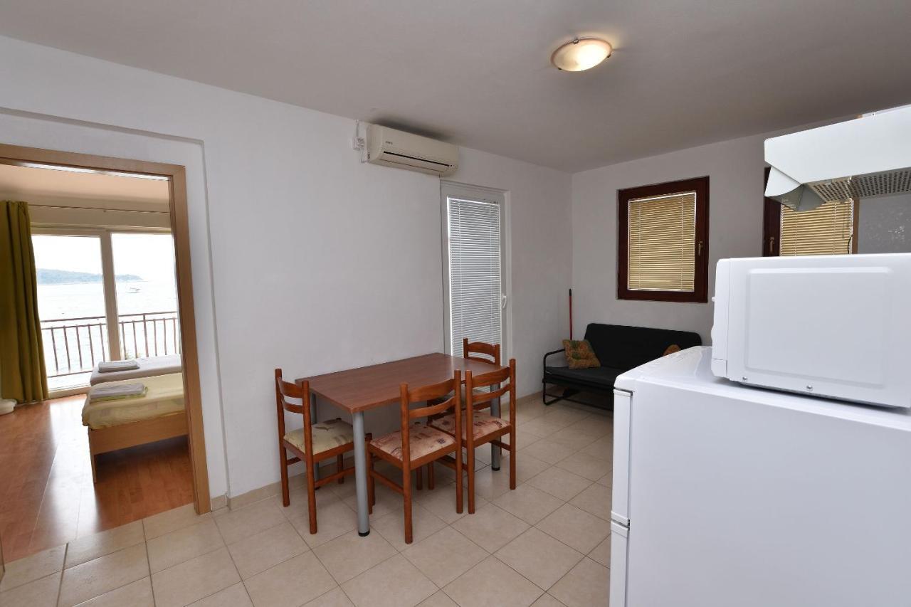 Apartments Jere Primosten Bagian luar foto